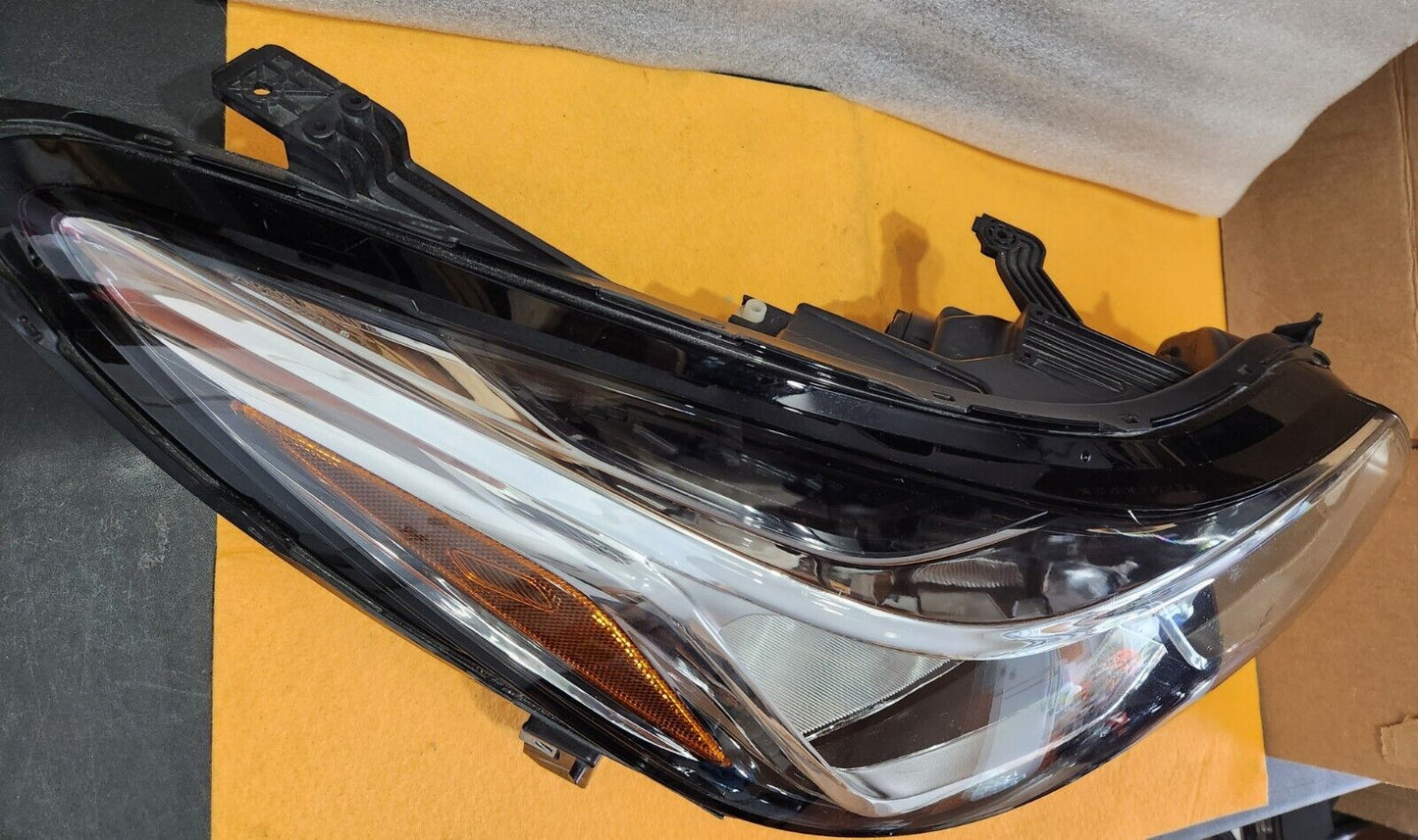 Headlamp Chevrolet Cruze 2016-19 OEM Right Side Halogen