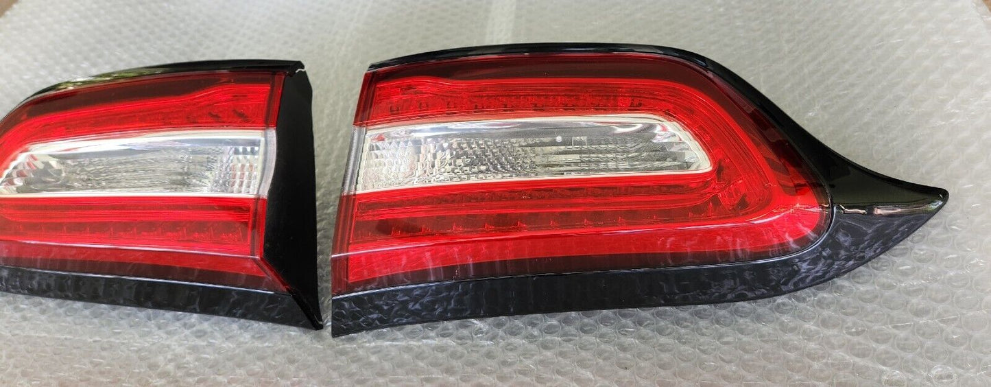 Jeep Cherokee 2014-18 OEM Inner Trunk Taillamps Set