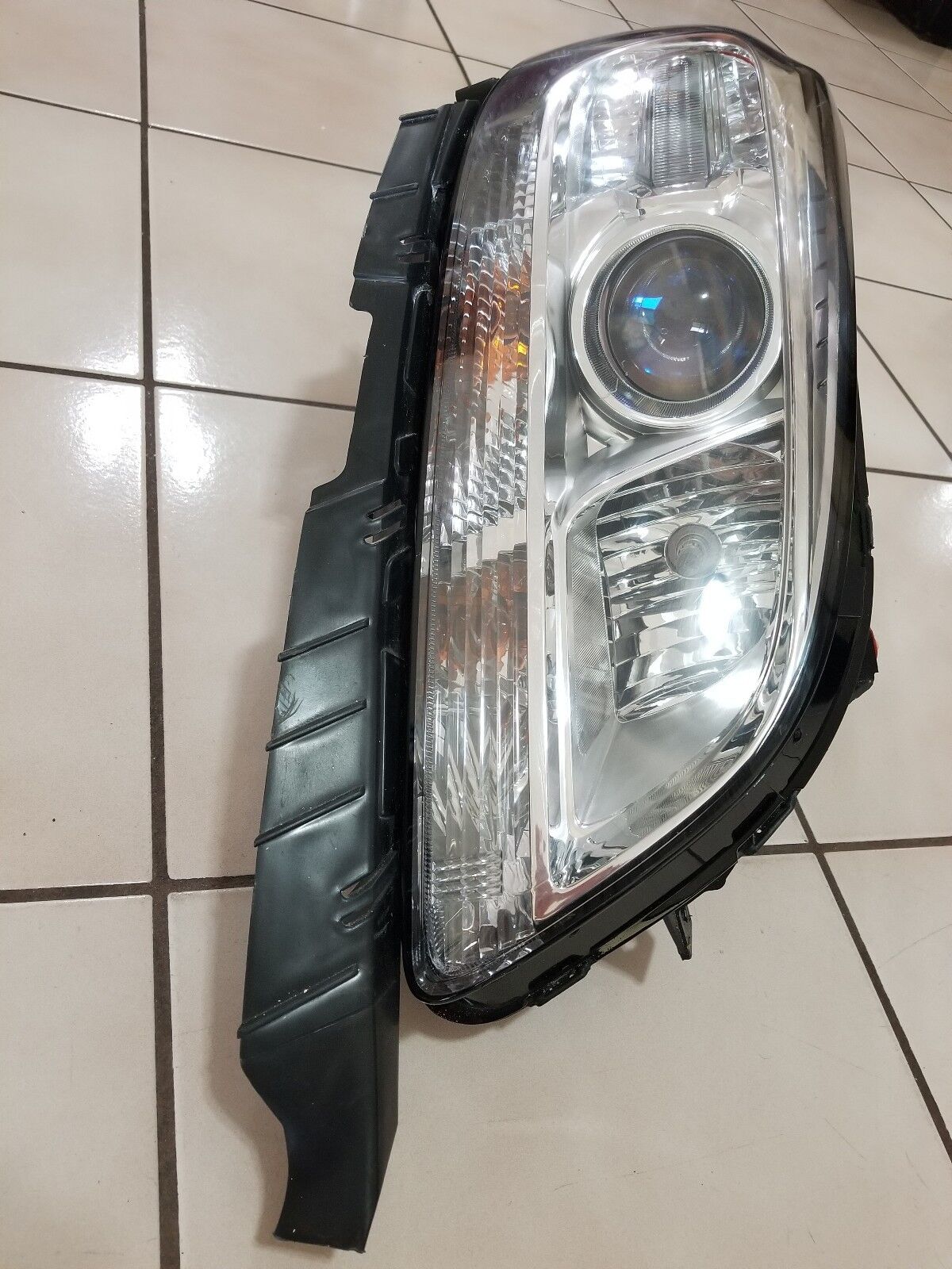 Headlight Chevrolet Malibu 2013-2016 Halogen Passenger Side