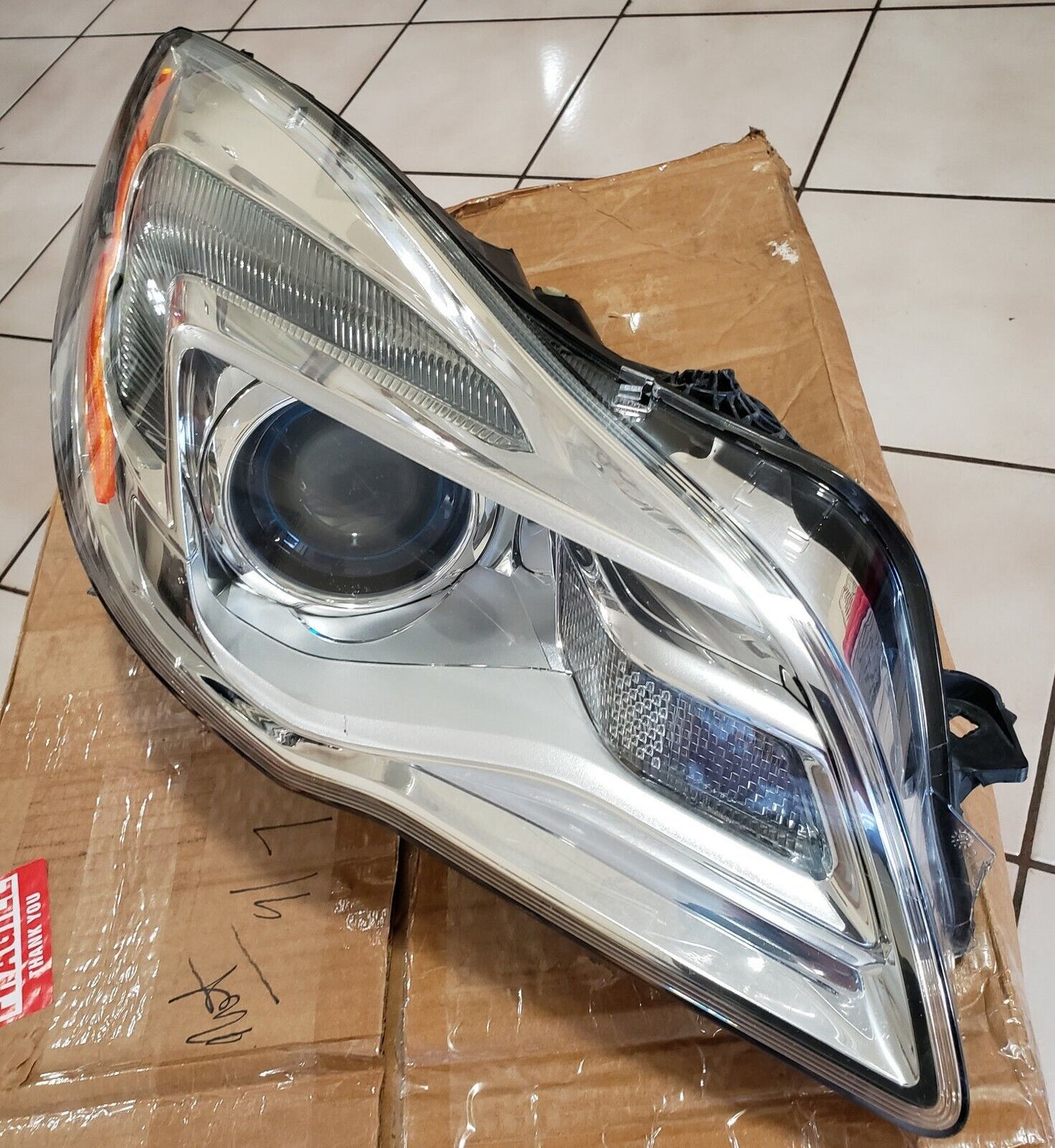 Headlamp Buick Regal 2014-17 Right side OEM Halogen