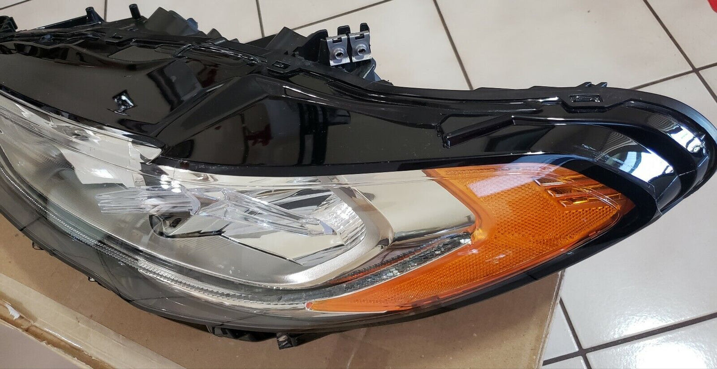 Headlamp Ford Fusion 2017-2020 Left side OEM Halogen /W LED