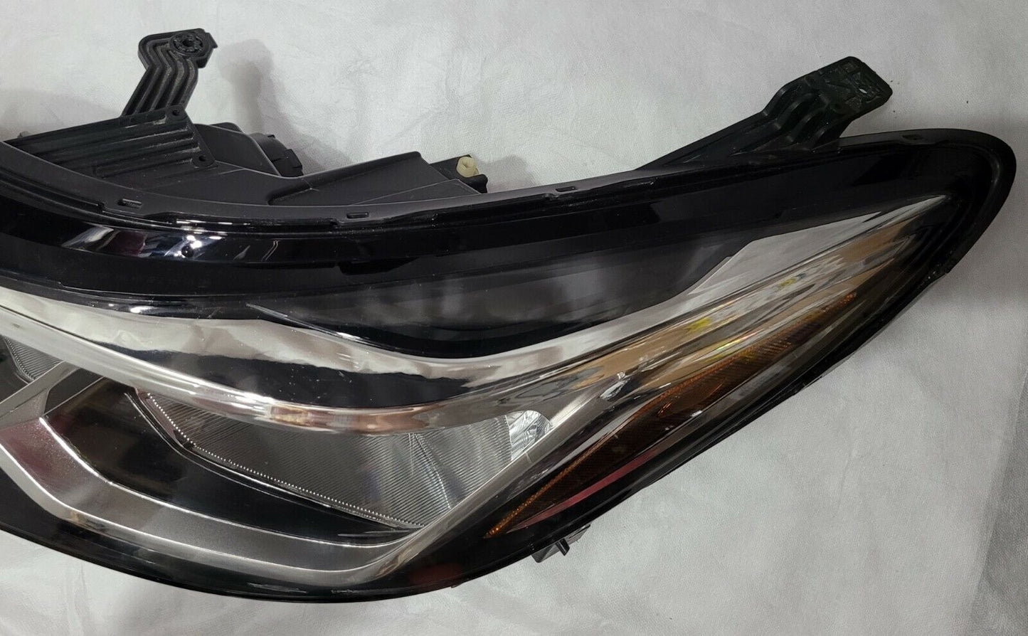 Headlamp Chevrolet Cruze 2016-19 OEM Left Side Halogen