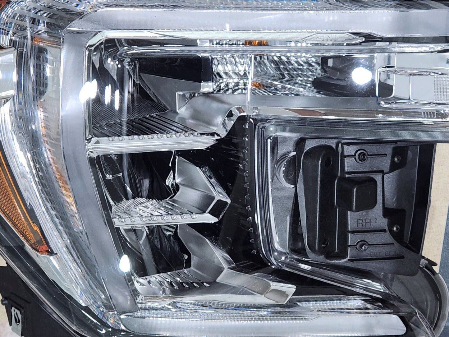 Headlamp GMC Sierra 2019-22 OEM Right Side LED