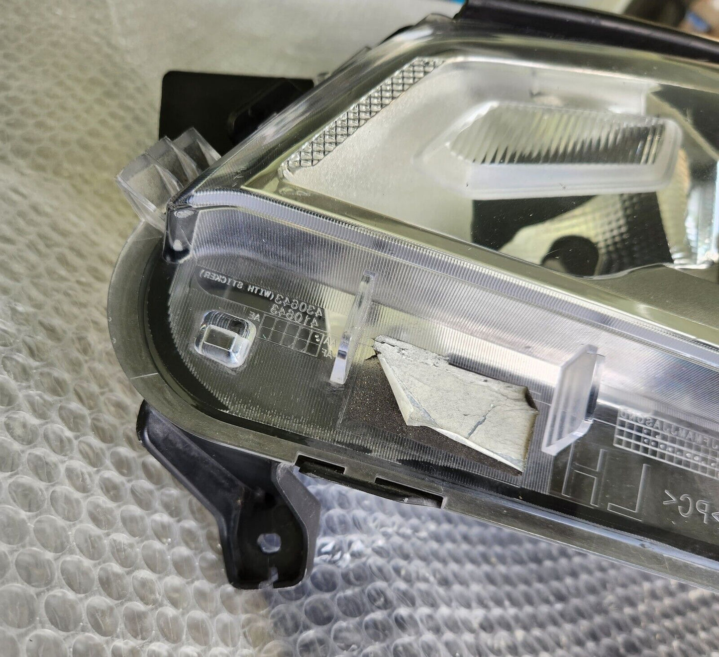 Headlamp Chevrolet Traverse 2018-20 OEM Left Side Xenon